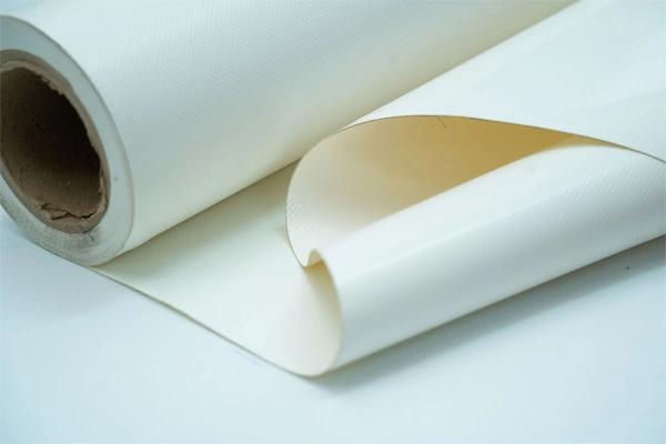 Cómo elegir la lona de PVC adecuada para sus necesidades