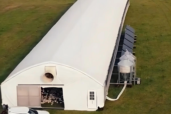 Cómo elegir la lona de raza de PVC adecuada para su granja