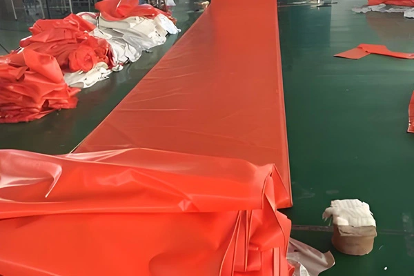 Aplicación de lona de raza PVC