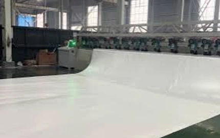 Taller de producción de tela de cubierta