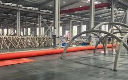 Taller de producción de valla de aceite de tienda inflable 3